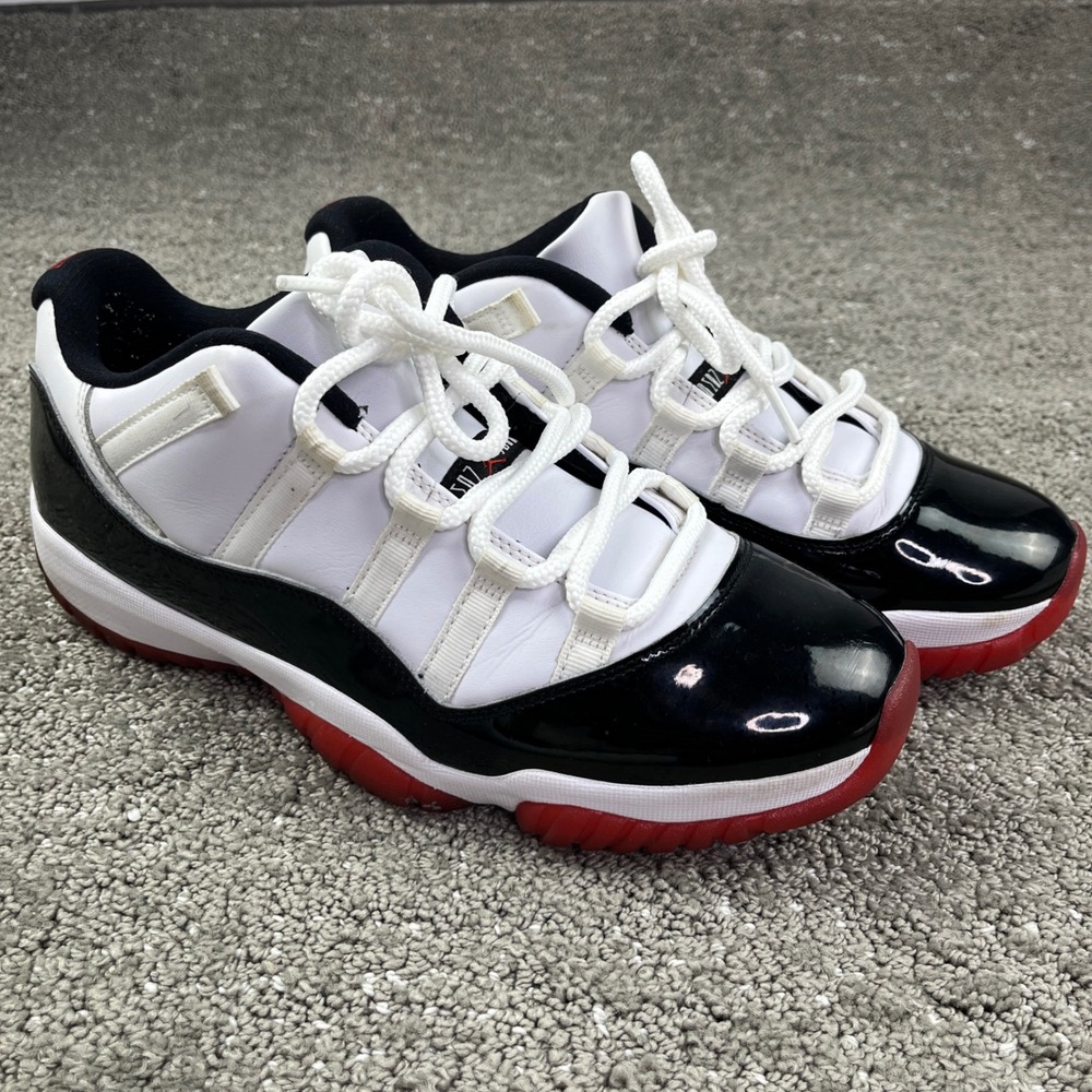 Jordan 11 Retro Low Mens 9.5 White Black Red Concord Bred AV2187-160 Sneakers